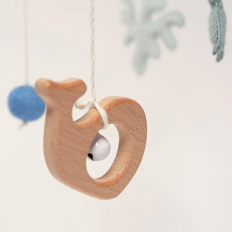 Mobile Bébé en Bois et Feutrine Montessori