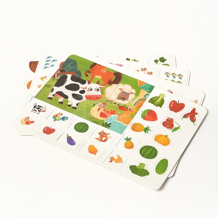 Livre d'Activités Autocollants Repositionnables Montessori