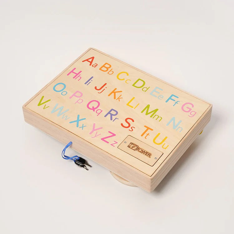 Tableau de Bord Interactif en Bois Montessori