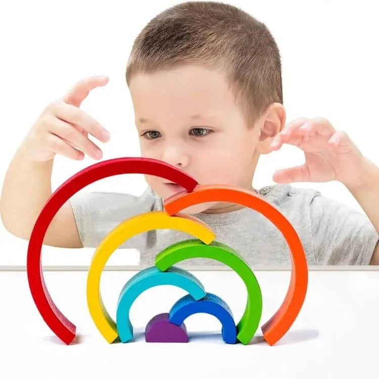 Arc-en-Ciel Montessori en Bois avec Figurines